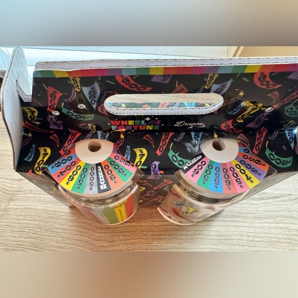 WHEEL OF FORTUNE DRINKING GLASSES SET - Picture 2 of 6